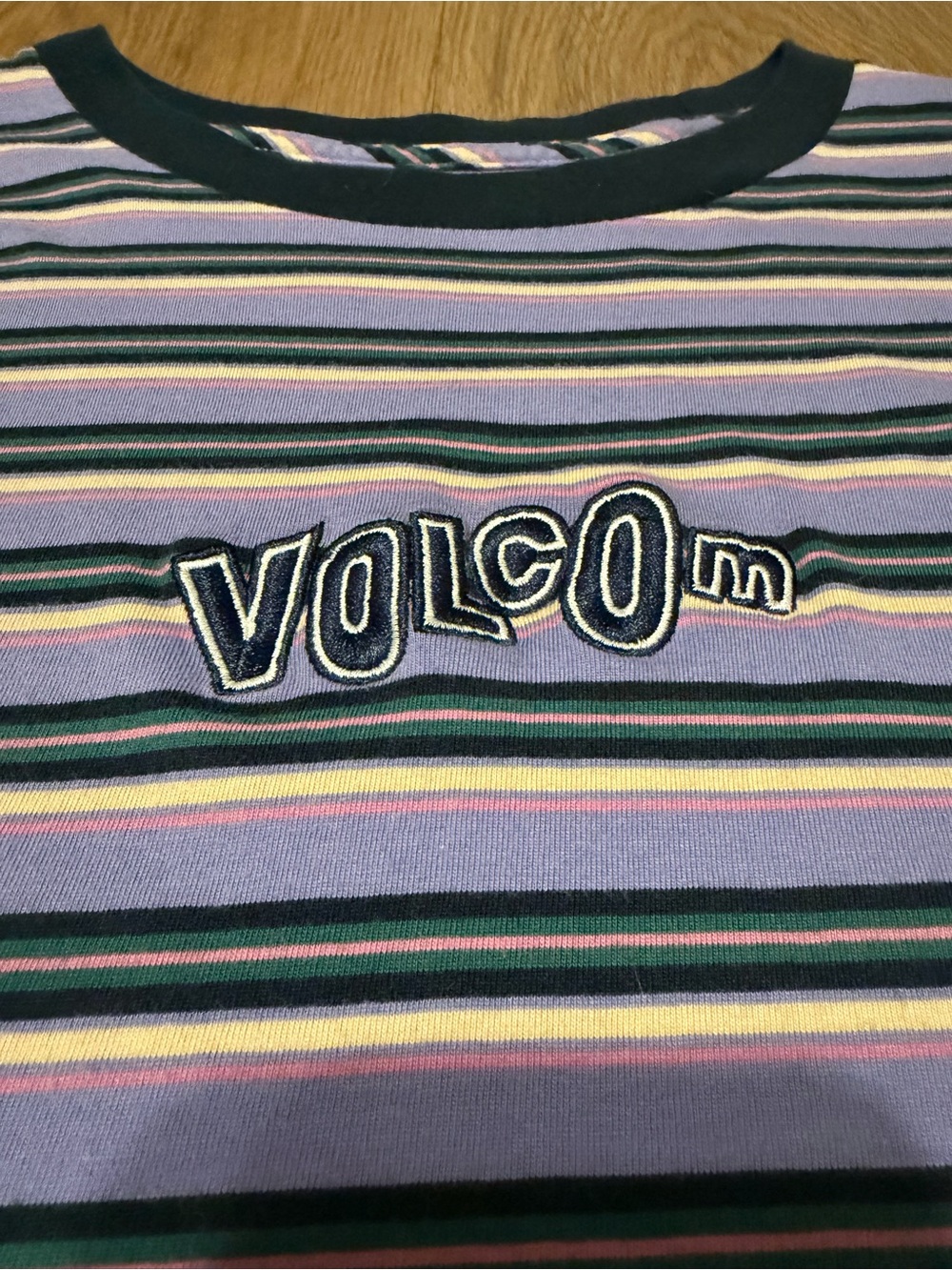 Volcom Striped T-Shirt Men’s Large Purple Green Yellow Skate Y2K